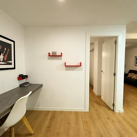 Luxury, Design, Relax, In Historical Street Lift Apartamento